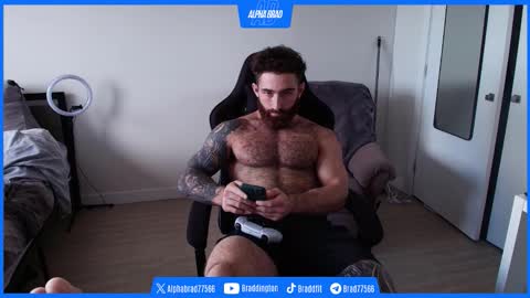 bradtrainn online show from March 25, 2026, 4:02 pm