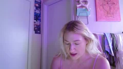 i am a naughty jedi knight online show from March 31, 2026, 2:39 pm