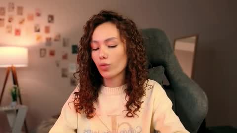 Snapshot of branchwithflowers chatting on October 16, 2025, 1:12 pm Lilly online show from October 16, 2025, 1:12 pm