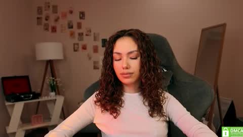 Snapshot of branchwithflowers chatting on October 31, 2025, 1:56 pm Lilly online show from October 31, 2025, 1:56 pm