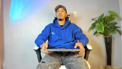 Brand  online show from February 4, 2026, 11:27 am