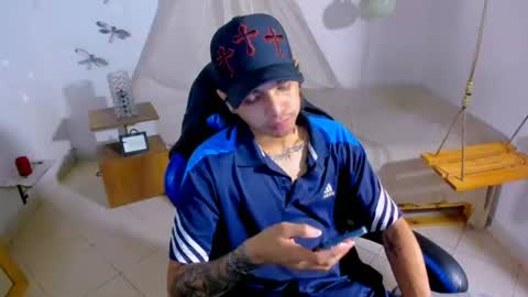 Snapshot of brand_hades chatting on July 23, 2026, 1:41 am B R A N D online show from July 23, 2026, 1:41 am