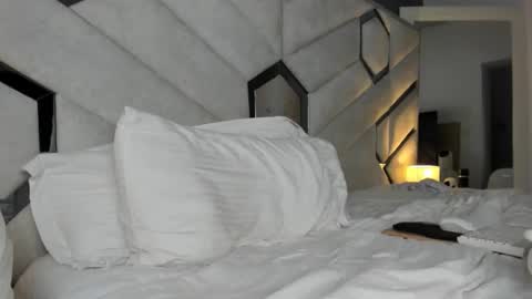 Brandon and Nath online show from November 15, 2025, 3:59 am