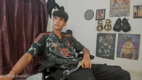 Snapshot of brandonstonexl chatting on October 1, 2025, 6:58 pm Brandon Stone online show from October 1, 2025, 6:58 pm