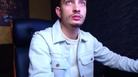 Snapshot of brandontatex chatting on October 5, 2025, 7:28 am BrandonTateX online show from October 5, 2025, 7:28 am