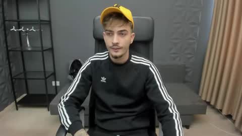 Snapshot of brandontatex chatting on October 13, 2025, 10:26 am BrandonTateX online show from October 13, 2025, 10:26 am