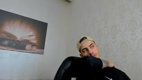 Snapshot of brandontatex chatting on October 15, 2025, 7:08 am BrandonTateX online show from October 15, 2025, 7:08 am