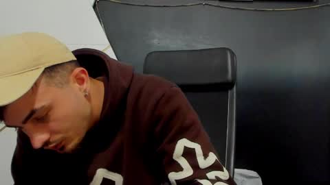 Snapshot of brandontatex chatting on May 3, 2026, 8:09 am BrandonTateX online show from May 3, 2026, 8:09 am
