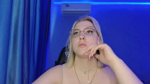 Belle  online show from May 3, 2026, 12:22 pm