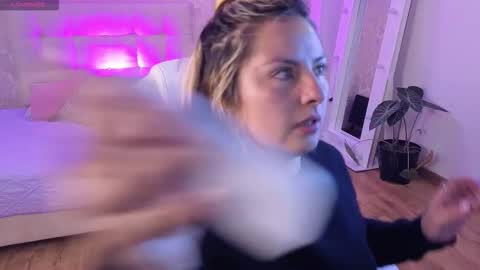 Snapshot of brandy_sweet_ chatting on October 9, 2025, 12:03 pm BRANDY online show from October 9, 2025, 12:03 pm