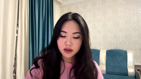 Aypril   online show from October 13, 2025, 4:40 pm