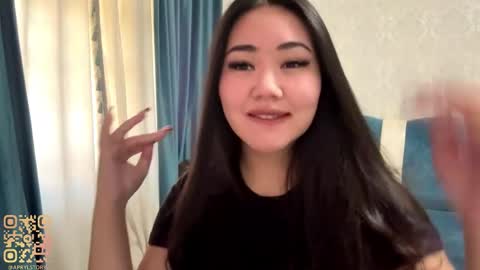 Aypril   online show from October 30, 2025, 4:25 am