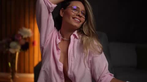 Alex online show from October 19, 2025, 4:02 am