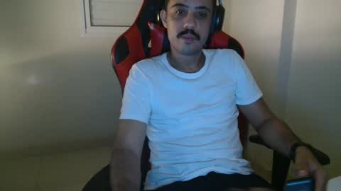 Snapshot of brasilianonca chatting on May 17, 2026, 2:53 am brasilianonca online show from May 17, 2026, 2:53 am