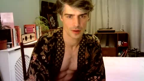 Bratdownunder online show from February 16, 2025, 10:10 pm