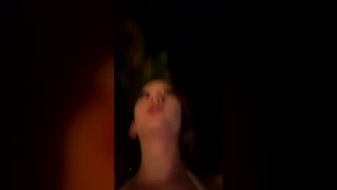 Snapshot of brattezz chatting on April 8, 2026, 4:23 am brattezz online show from April 8, 2026, 4:23 am