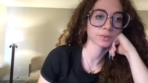 Snapshot of brattyprincess888 chatting on October 18, 2025, 10:32 pm Bratty Fit Girl online show from October 18, 2025, 10:32 pm