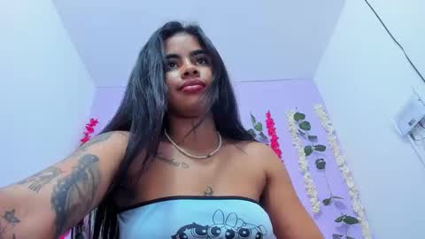 bratz_evans online show from December 15, 2024, 1:43 pm