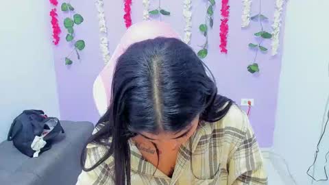 bratz_evans online show from January 14, 2025, 2:43 pm