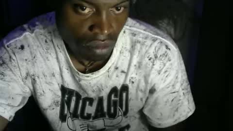 Snapshot of brayan1111x chatting on February 17, 2026, 3:25 am brayan1111x online show from February 17, 2026, 3:25 am