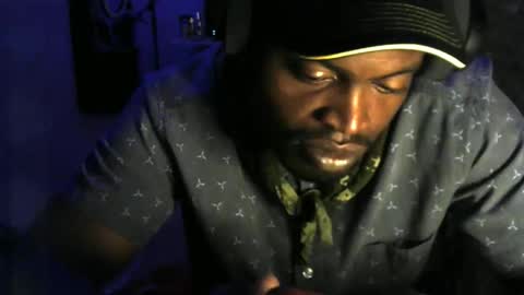 Snapshot of brayan1111x chatting on April 2, 2026, 2:37 pm brayan1111x online show from April 2, 2026, 2:37 pm