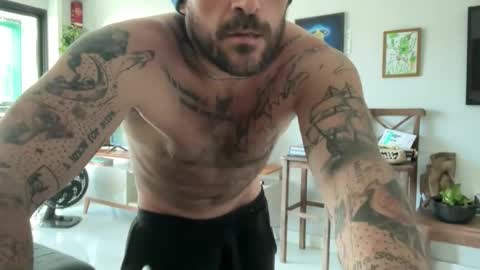 LostAndFoundinBrazil online show from September 26, 2025, 7:29 pm