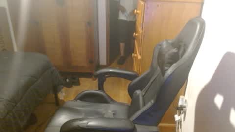 Snapshot of breadw1nnah chatting on September 24, 2025, 4:38 am Breadw1nnah online show from September 24, 2025, 4:38 am