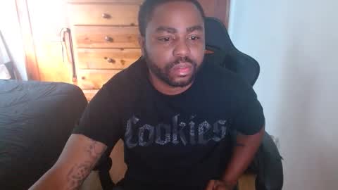 Snapshot of breadw1nnah chatting on October 9, 2025, 3:10 pm Breadw1nnah online show from October 9, 2025, 3:10 pm