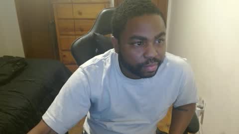 Snapshot of breadw1nnah chatting on October 15, 2025, 7:08 am Breadw1nnah online show from October 15, 2025, 7:08 am