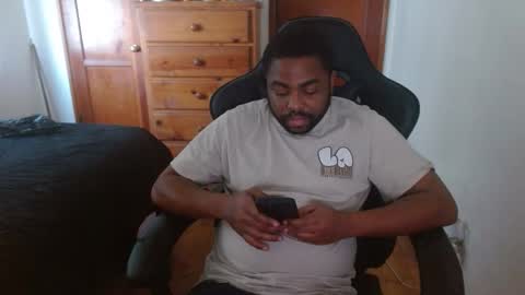 Breadw1nnah online show from November 1, 2025, 11:18 pm