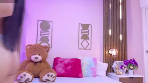 Bree  online show from February 7, 2026, 12:53 pm