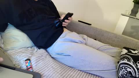 breezydicks online show from November 28, 2025, 11:40 pm