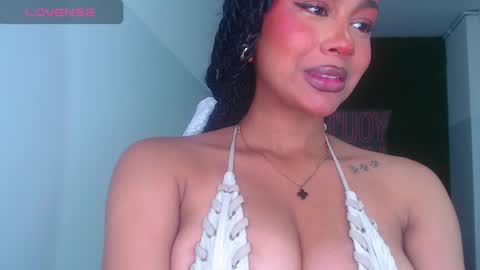 Brendi   online show from February 26, 2025, 2:03 pm