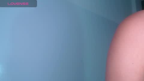 Brendi   online show from February 28, 2025, 5:04 pm
