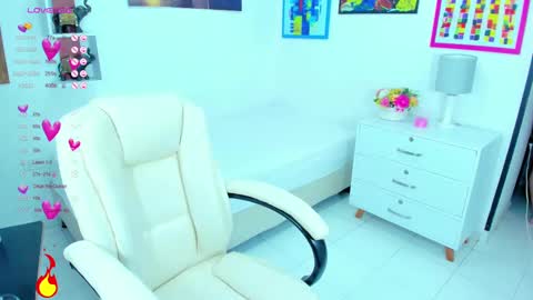 Snapshot of brenda_hotx1 chatting on February 14, 2025, 7:33 pm Brenda online show from February 14, 2025, 7:33 pm