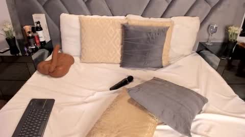 Snapshot of brenda_nova18 chatting on February 24, 2026, 9:57 pm Brenda online show from February 24, 2026, 9:57 pm