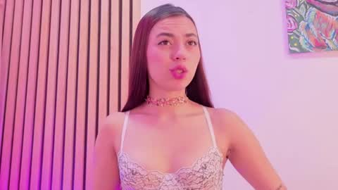 brenda_sky19 online show from May 17, 2026, 3:08 pm