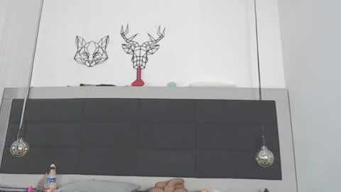 BRENDA VELASQUEZ online show from September 19, 2025, 12:23 am