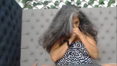 BRENDA VELASQUEZ online show from January 10, 2026, 7:48 pm