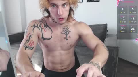 Snapshot of brendan__piks chatting on October 18, 2025, 9:43 am brendan__piks online show from October 18, 2025, 9:43 am