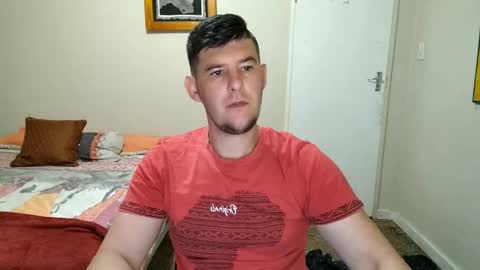 Snapshot of brendansexyboy098754 chatting on February 19, 2025, 3:06 am ask me lol online show from February 19, 2025, 3:06 am