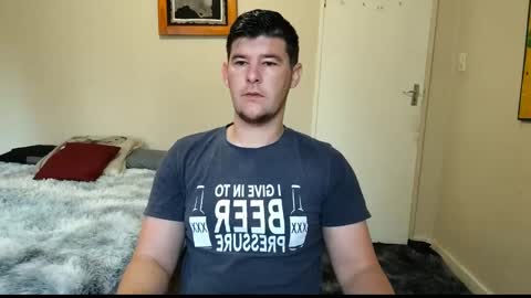 Snapshot of brendansexyboy098754 chatting on March 9, 2025, 4:38 am ask me lol online show from March 9, 2025, 4:38 am