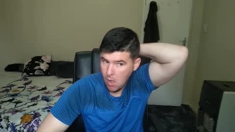 Snapshot of brendansexyboy098754 chatting on September 9, 2025, 6:35 am ask me lol online show from September 9, 2025, 6:35 am