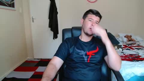 ask me lol online show from February 8, 2026, 5:11 am