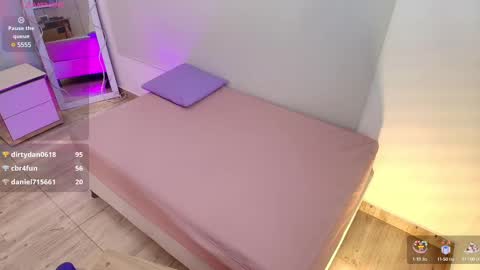 BRENDDA  online show from February 19, 2025, 6:33 am