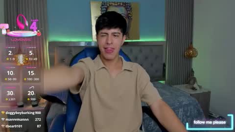 Esteban online show from November 23, 2025, 12:49 pm