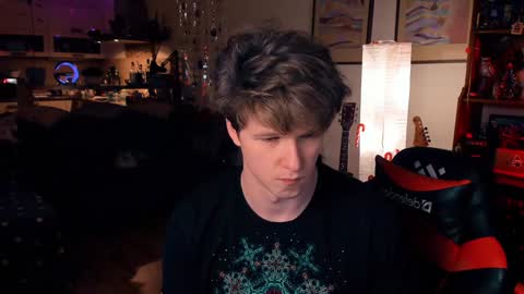 brestonsweet online show from December 22, 2024, 5:42 pm