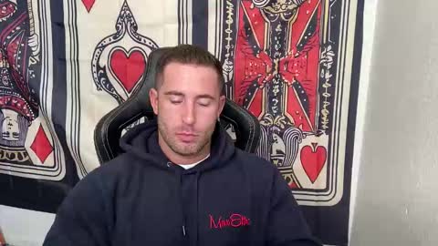 Brett Mycles online show from December 3, 2025, 6:06 pm