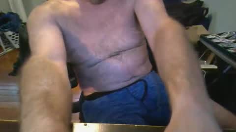 hey online show from April 30, 2026, 8:48 pm