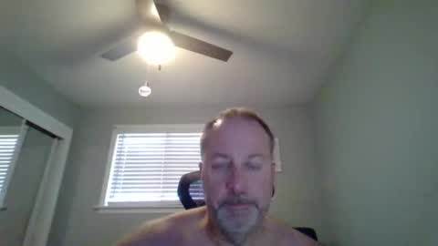 hey online show from May 3, 2026, 1:39 pm